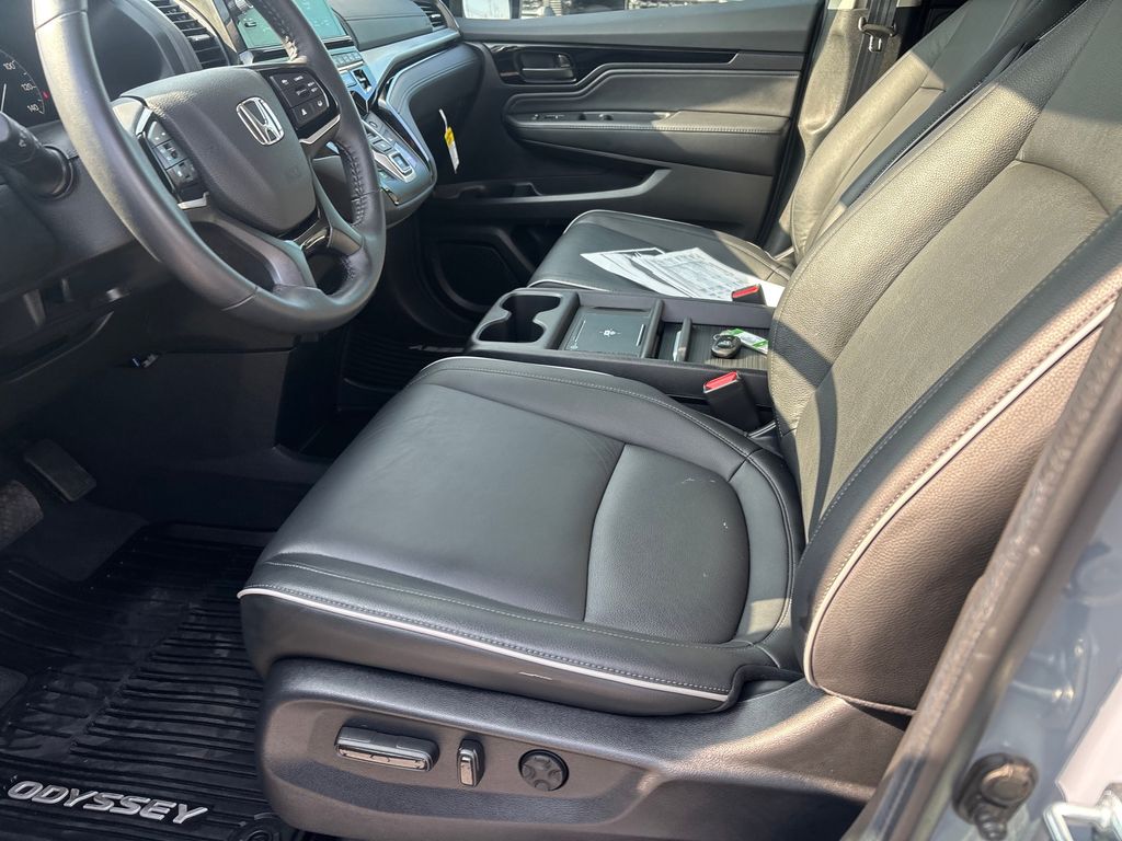 Used Car 2025 Honda Odyssey  Touring For Sale Under $50,000 In Austin, Texas