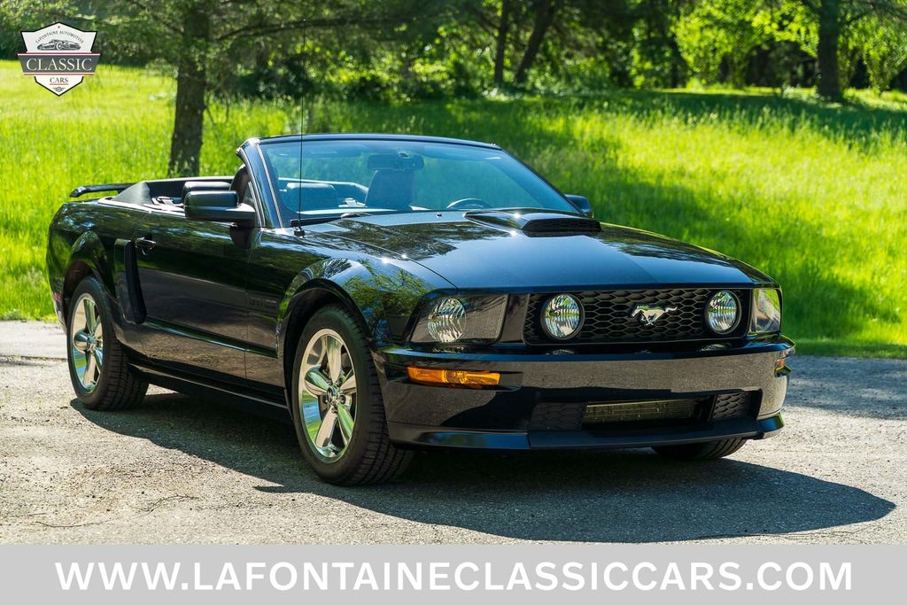 2007 Ford Mustang 198