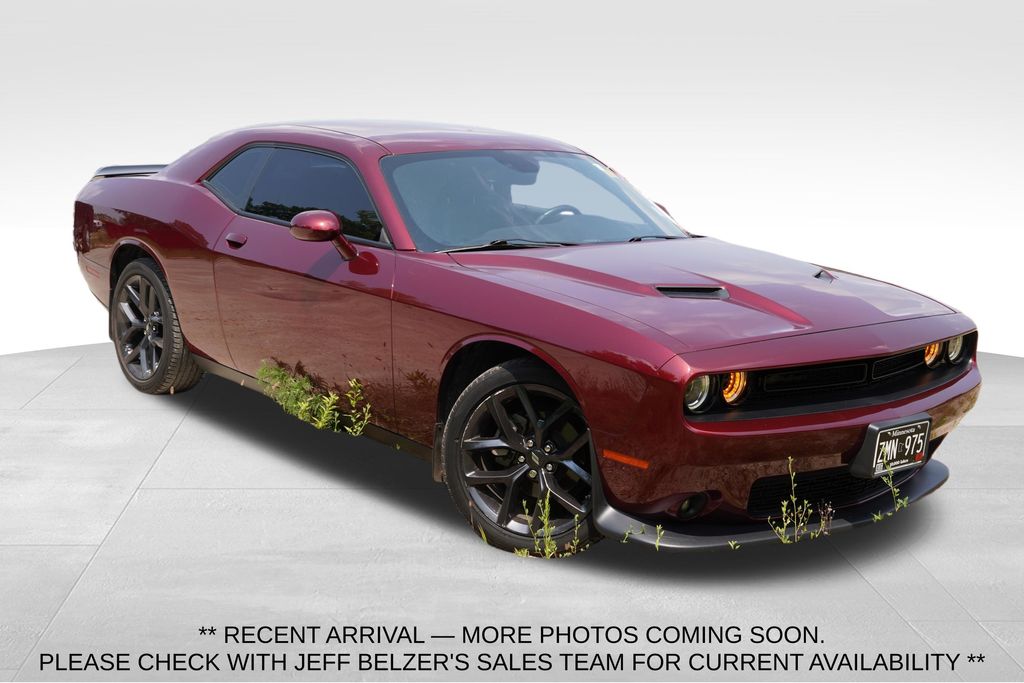 Octane Red Pearlcoat 2022 Dodge Challenger Coupe Rear-Wheel Drive 8-Speed Automatic