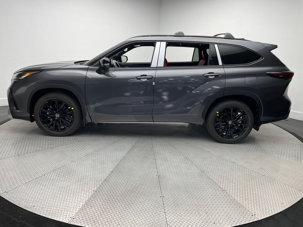 Thumbnail: 2025 Toyota Highlander - 8