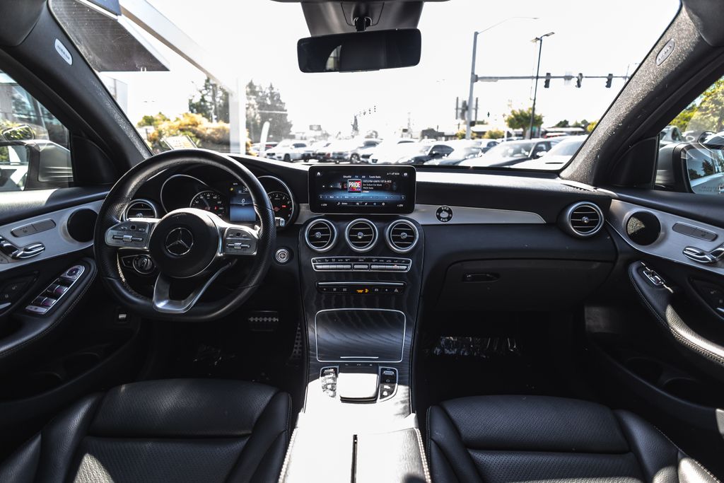 2021 Mercedes-Benz 4MATIC GLC 300 Coupe thumbnail 22