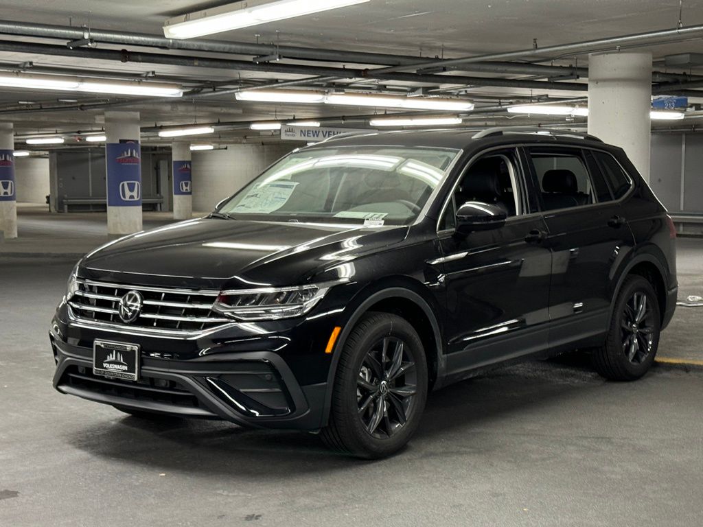 2024 Volkswagen Tiguan 2.0T SE 3