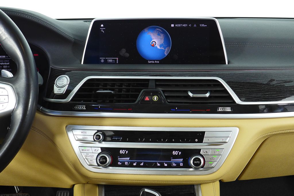 Thumbnail: 2021 BMW 7 Series - 25