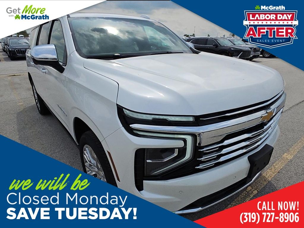 White (Iridescent Pearl Tricoat) 2025 Chevrolet Suburban SUV / Crossover Four-Wheel Drive 