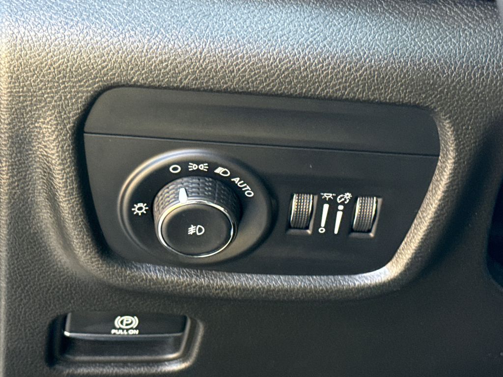 Used 2023 Jeep Grand Cherokee L SUV