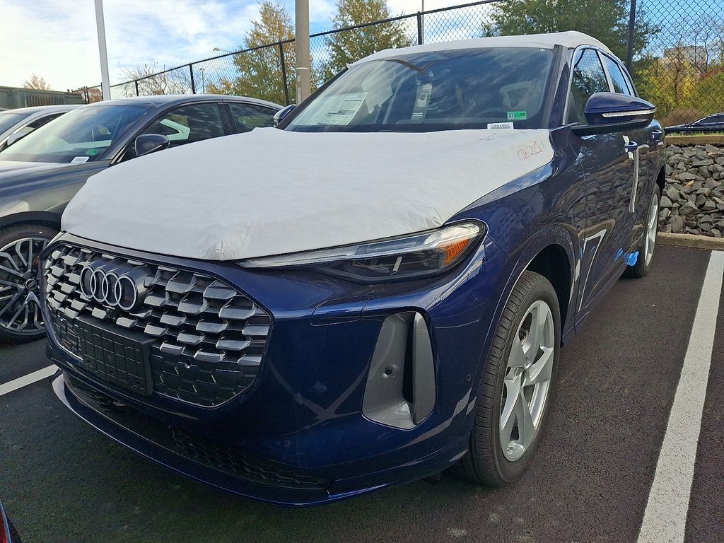 Thumbnail: 2025 Audi Q5 - 1