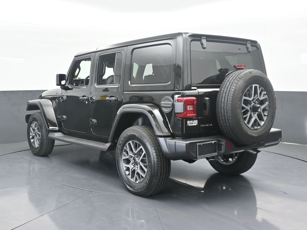 New 2025 Black Clearcoat Jeep Sahara image 4