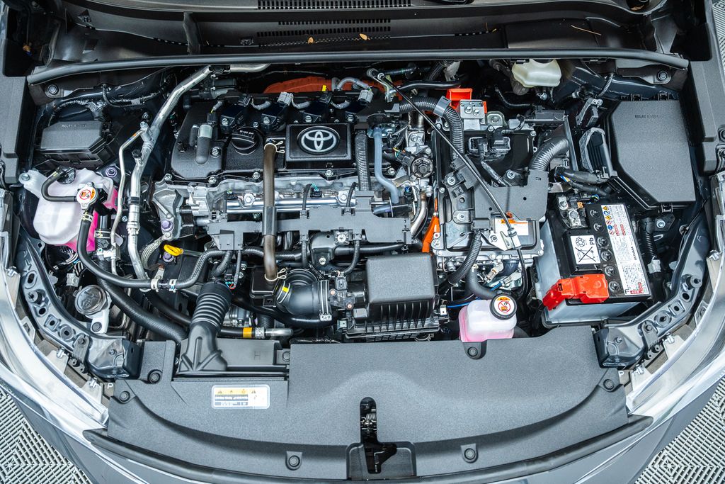 ToyotaCorolla Hybrid18