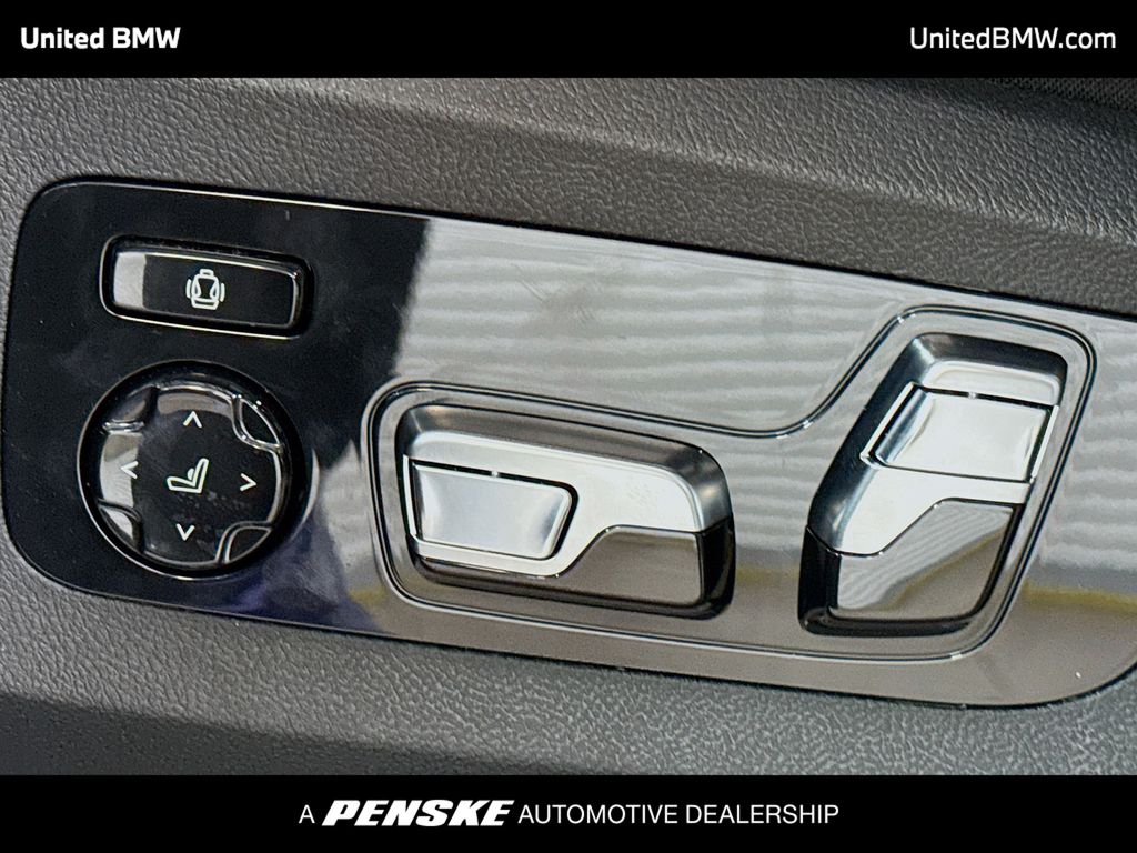 Thumbnail: 2026 BMW X7 - 4