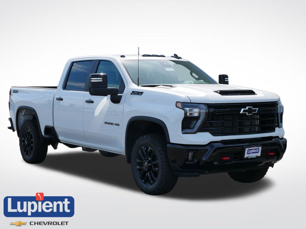 Summit White 2026 Chevrolet Silverado 2500HD Pickup Truck Four-Wheel Drive Automatic