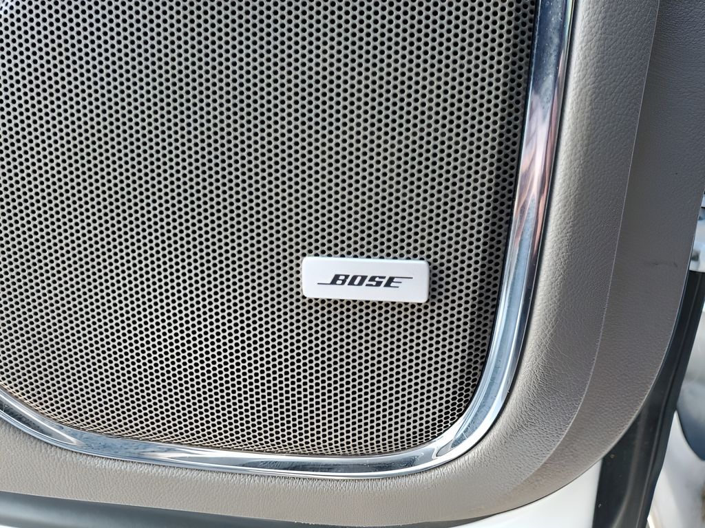 Used Car 2020 Chevrolet Suburban  Premier For Sale Under $40,000 In Austin, Texas