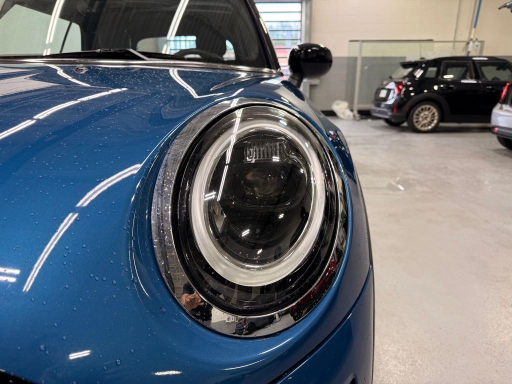 Thumbnail: 2023 MINI Cooper - 7