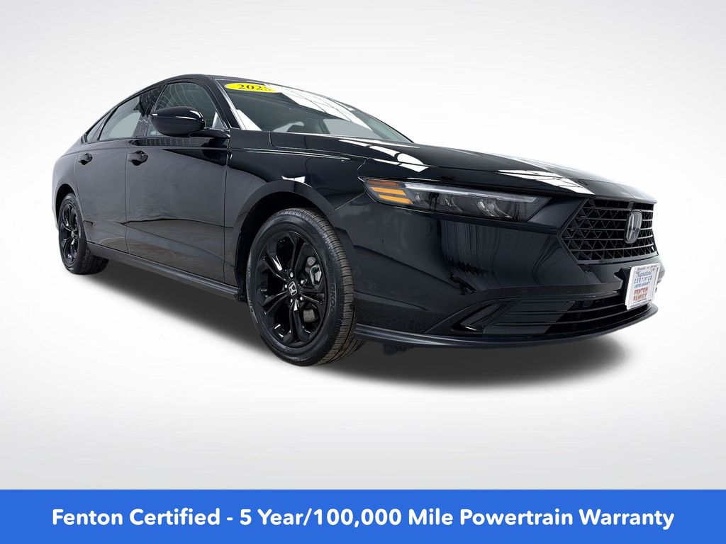 Crystal Black Pearl 2025 Honda Accord SE FWD Sedan Front-Wheel Drive Continuously Variable Transmission