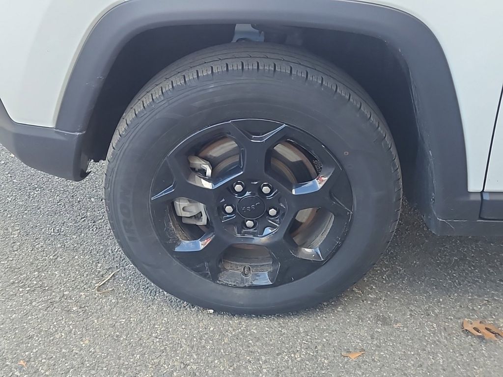 2023 Jeep Compass Trailhawk photo