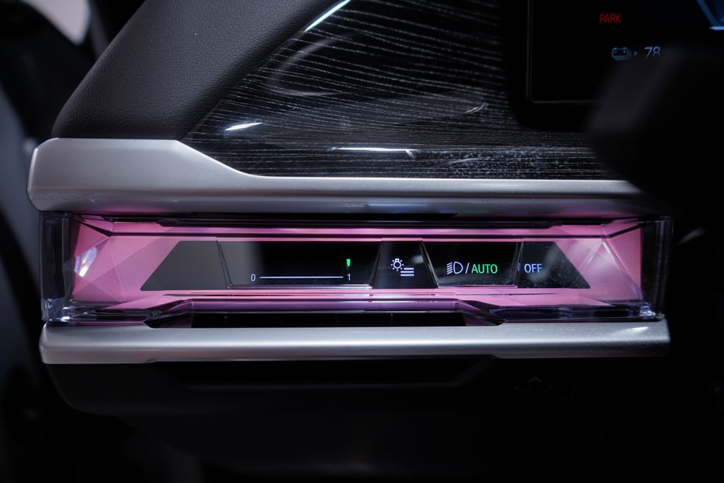 Thumbnail: 2025 BMW i7 - 19