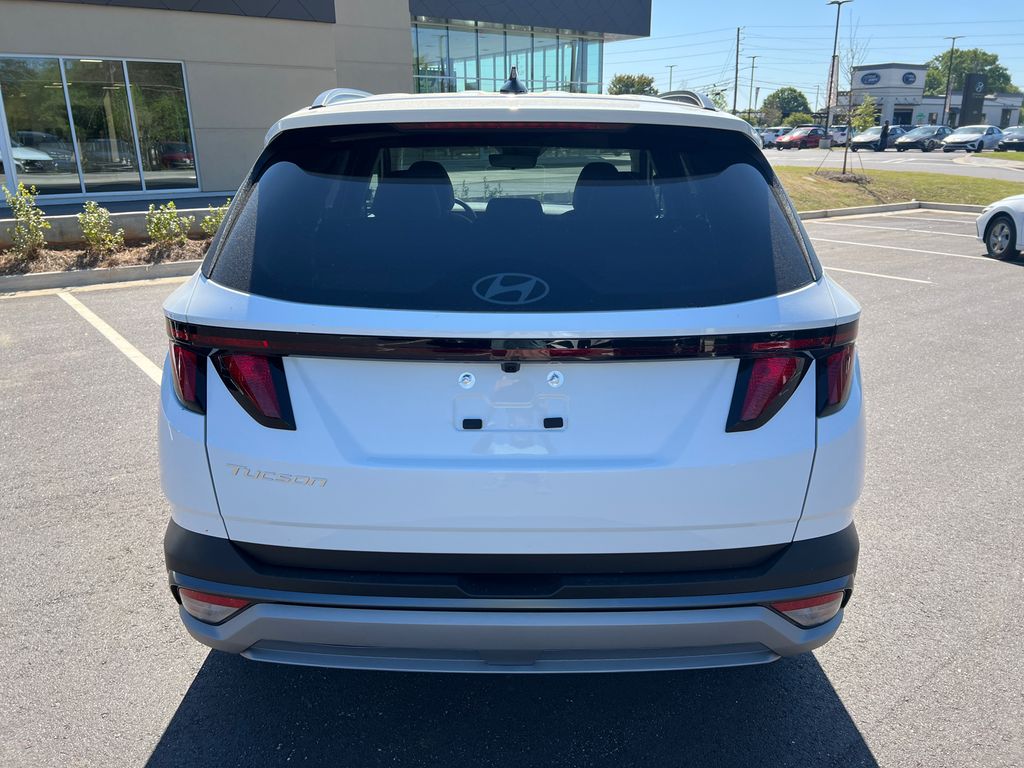 New 2026 White Hyundai SEL image 7