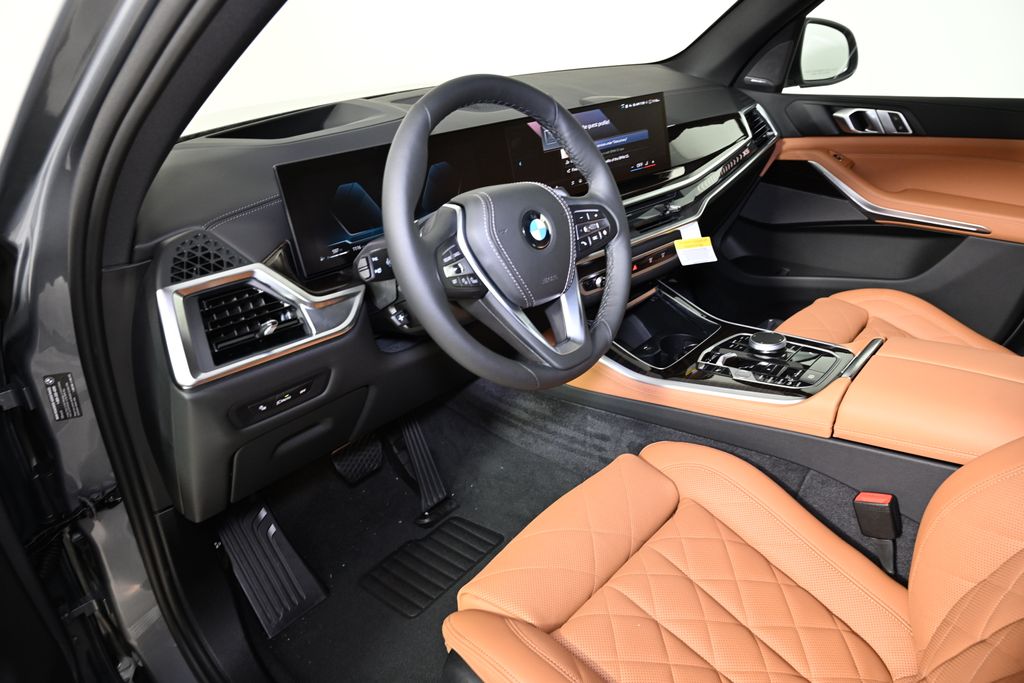 Thumbnail: 2026 BMW X5 - 15