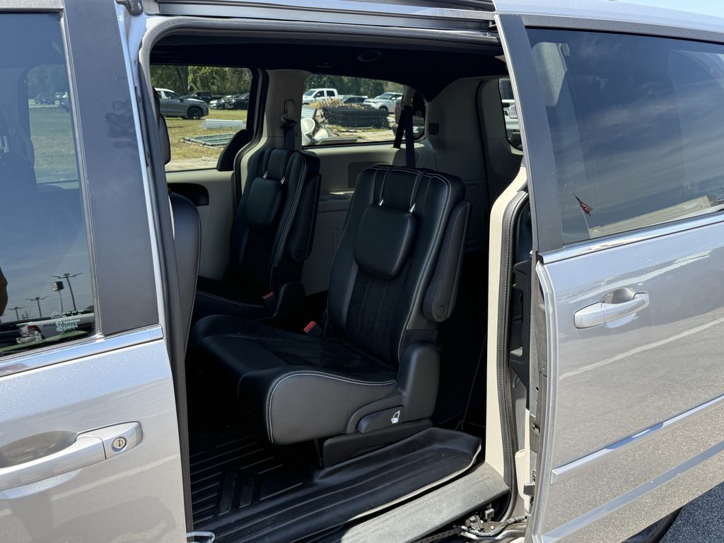 2016 Dodge Grand Caravan SXT Silver at Emmons Autoplex