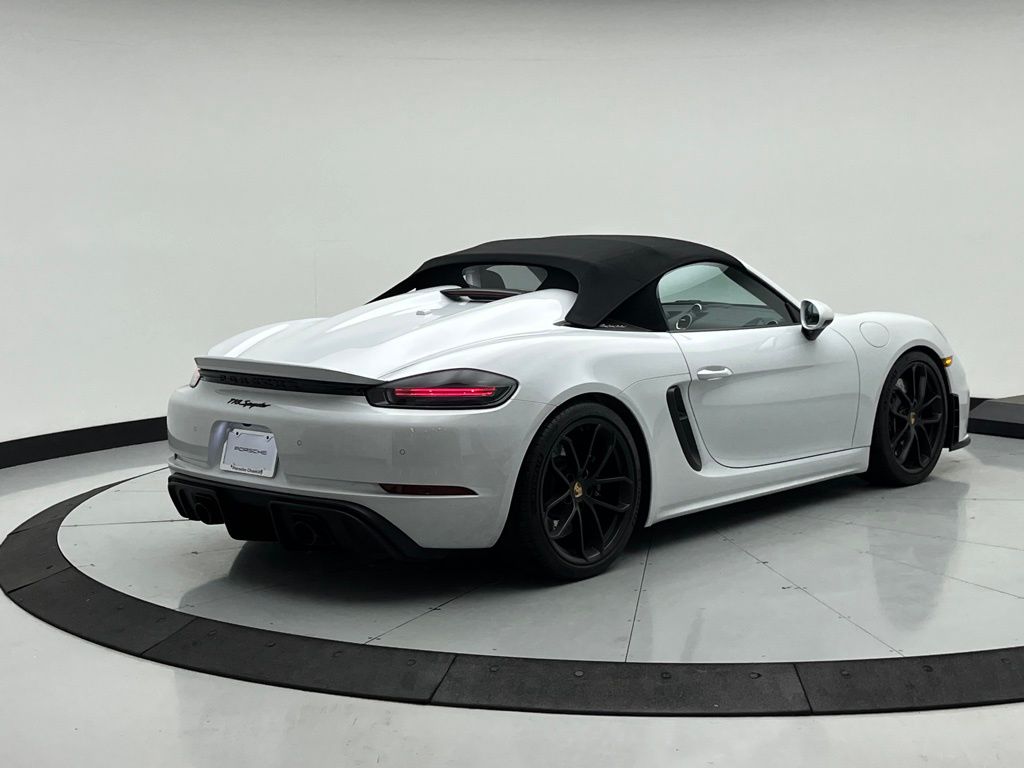 Thumbnail: 2023 Porsche  - 7