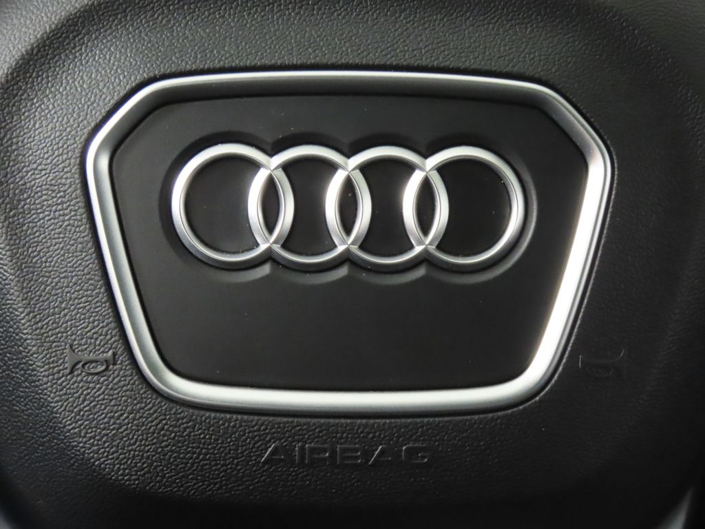 Thumbnail: 2023 Audi Q5 - 19
