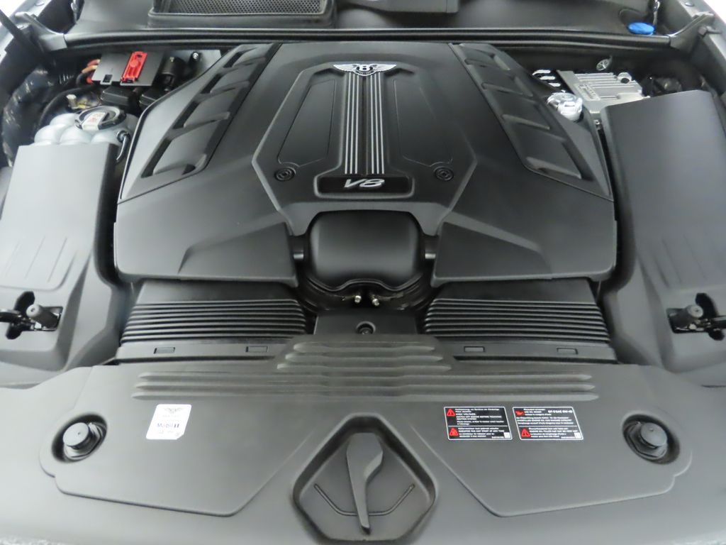 Thumbnail: 2022 Bentley Bentayga - 30