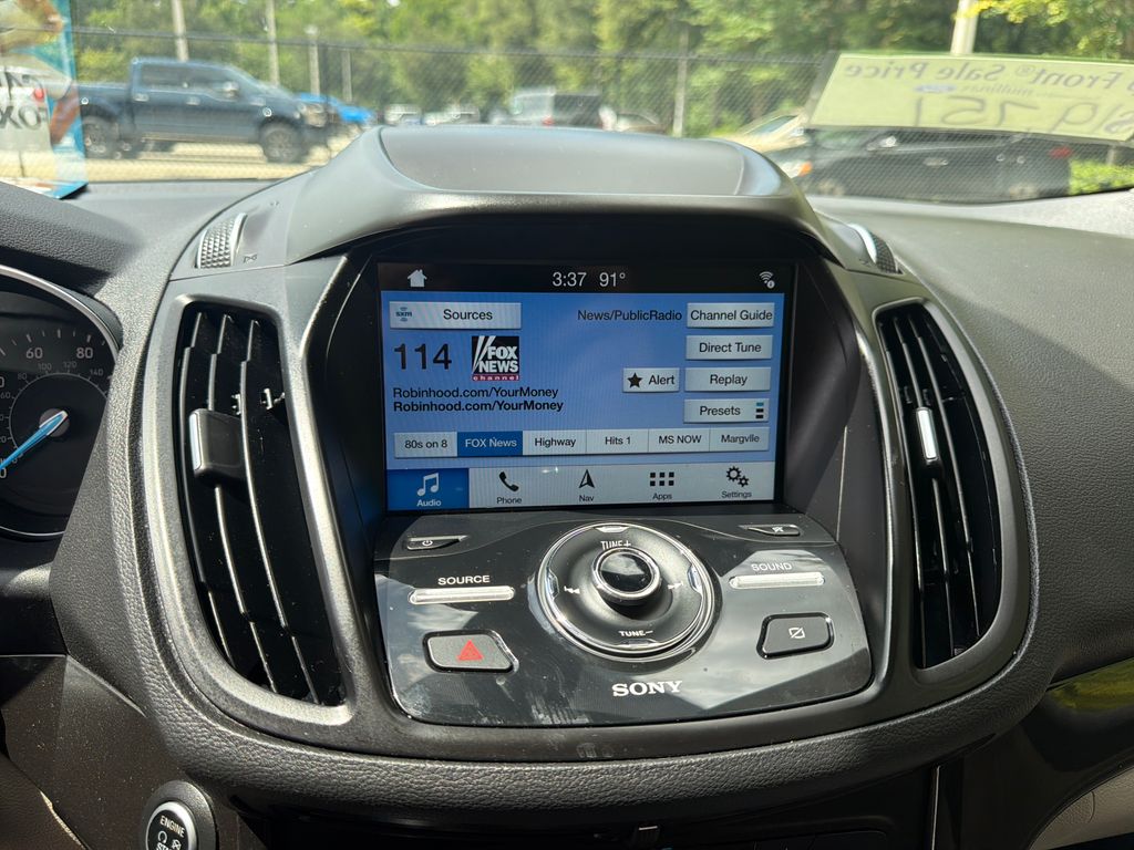 Used 2019 Green Ford Titanium image 23