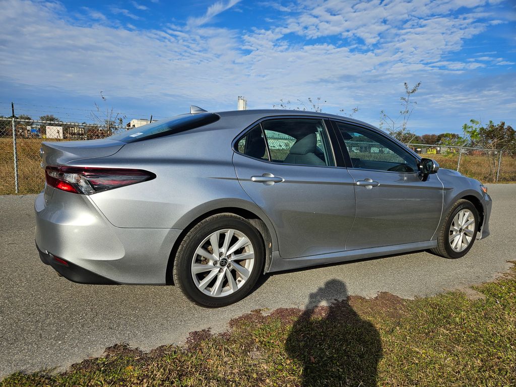 2022 Toyota Camry LE 5