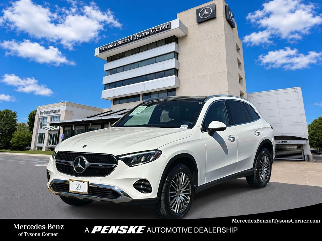 Thumbnail: 2025 Mercedes-Benz GLC - 1