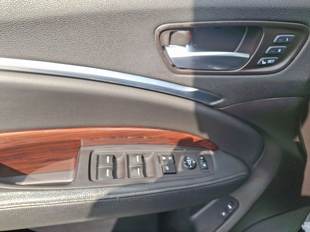 2016 Acura MDX Base 12