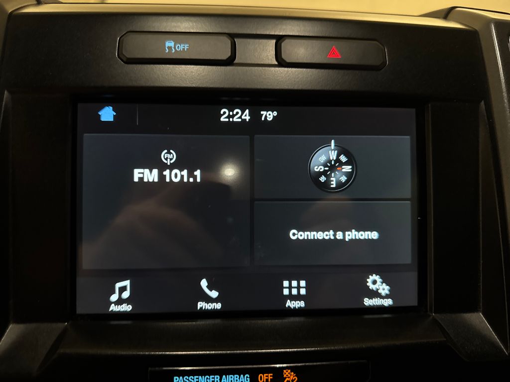 Used 2016  Ford  image 24