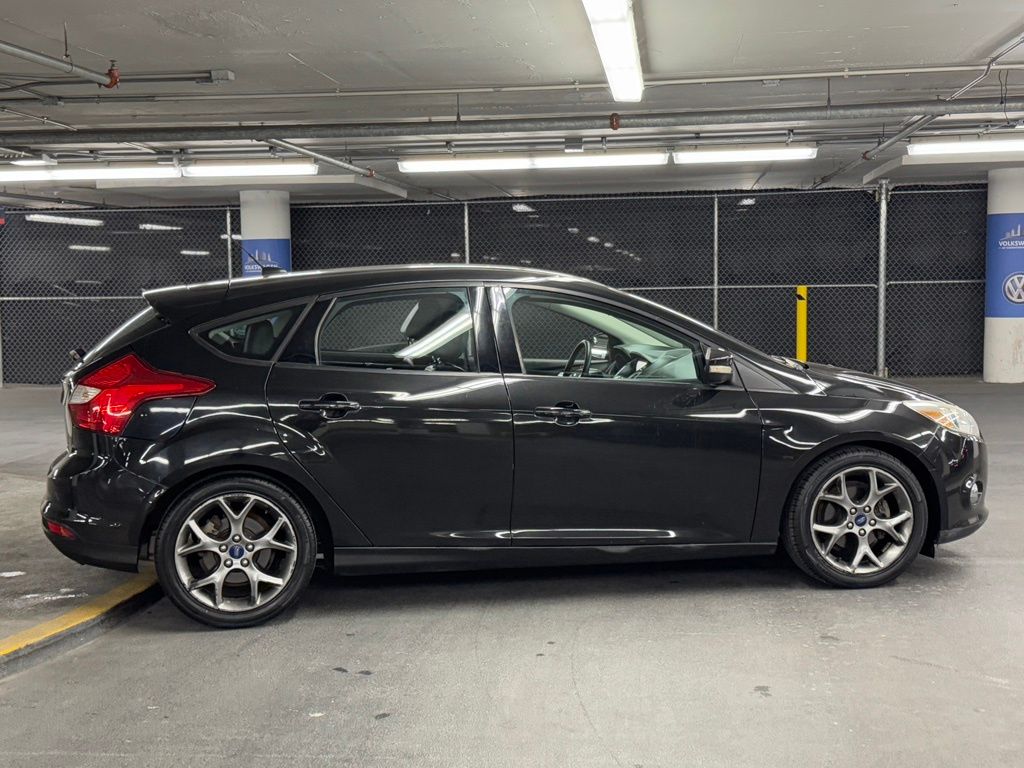 2014 Ford Focus SE 37