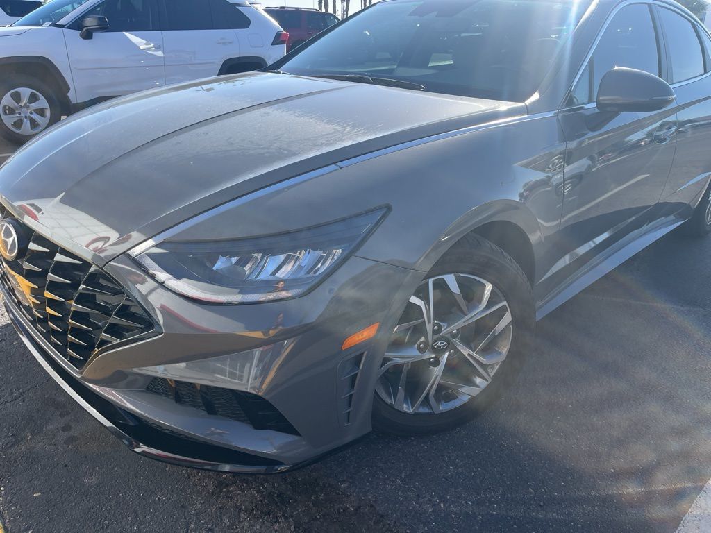 Thumbnail: 2022 Hyundai Sonata - 2