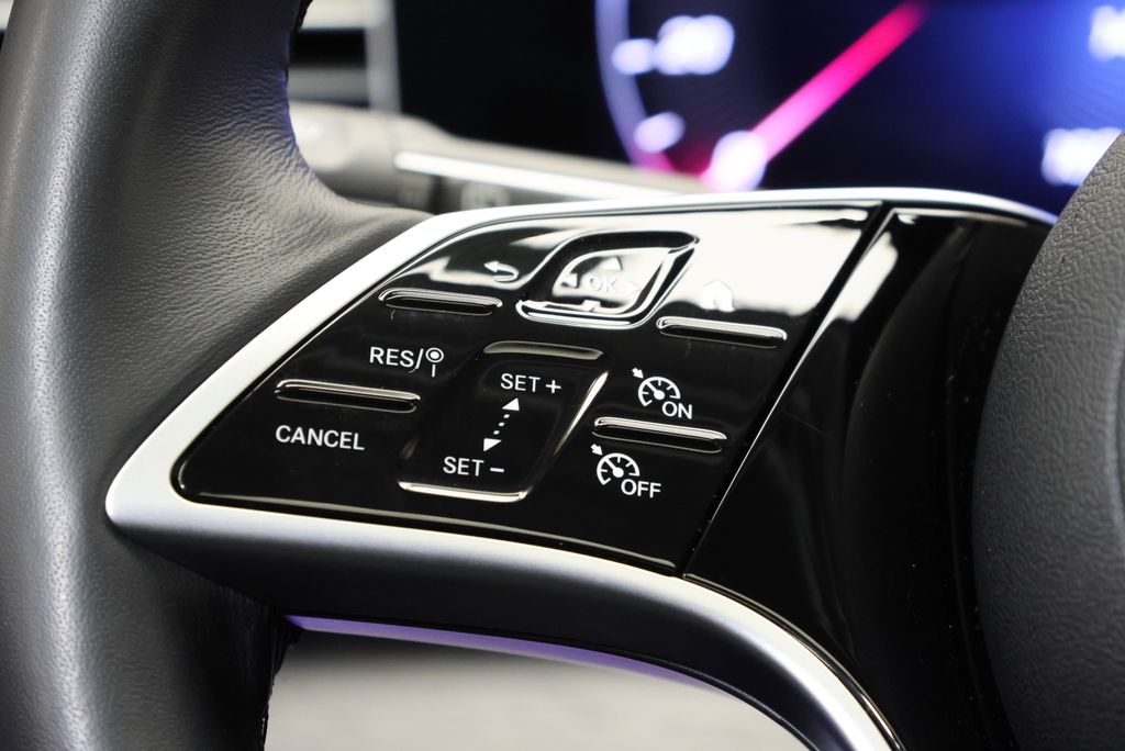 Thumbnail: 2026 Mercedes-Benz GLE - 21