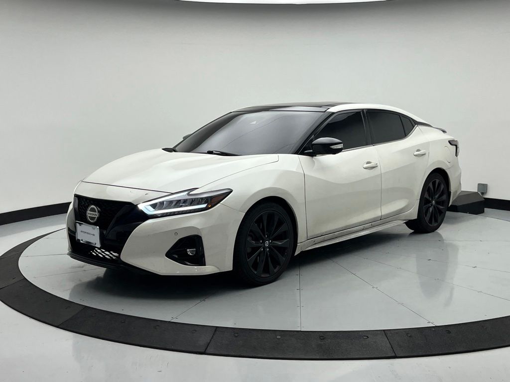 2021 Nissan Maxima SR's photo