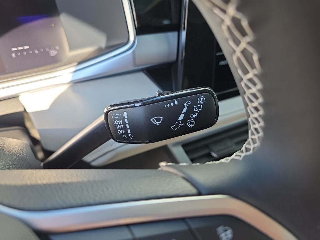 2026 Volkswagen Taos 1.5T SE Gray at Sutliff Volkswagen