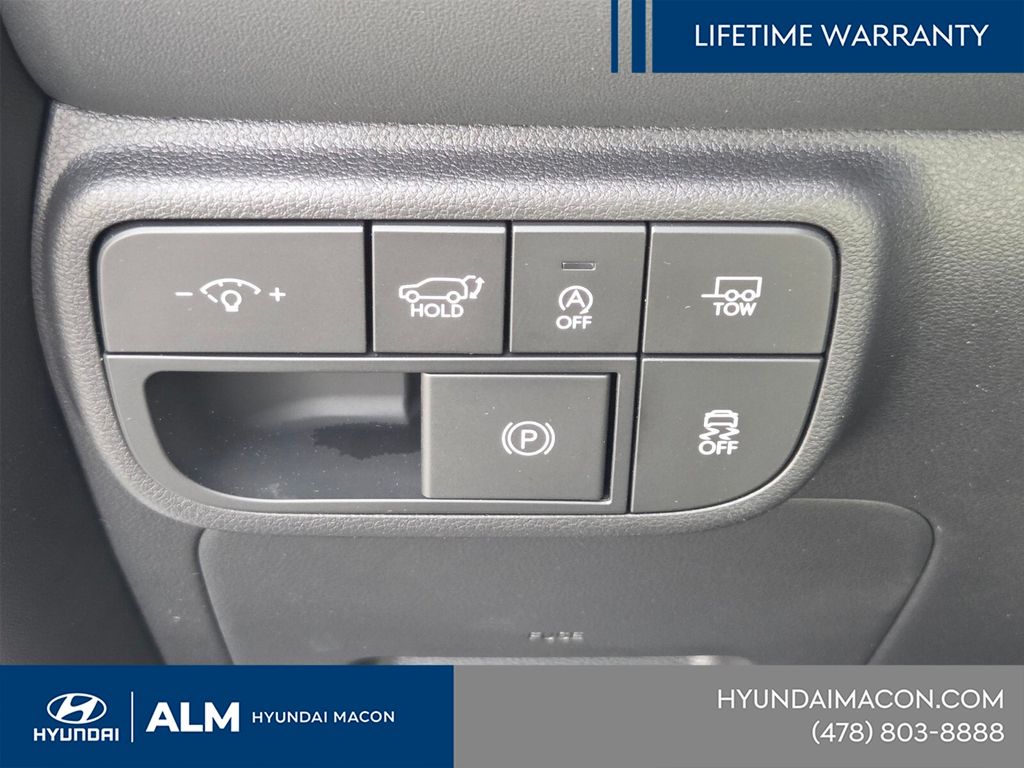 New 2026 White HYUNDAI SEL Premium image 28