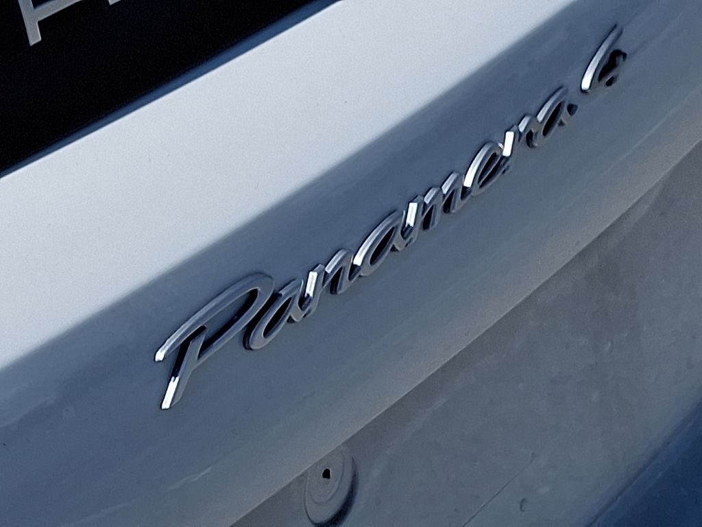 Thumbnail: 2025 Porsche Panamera - 28