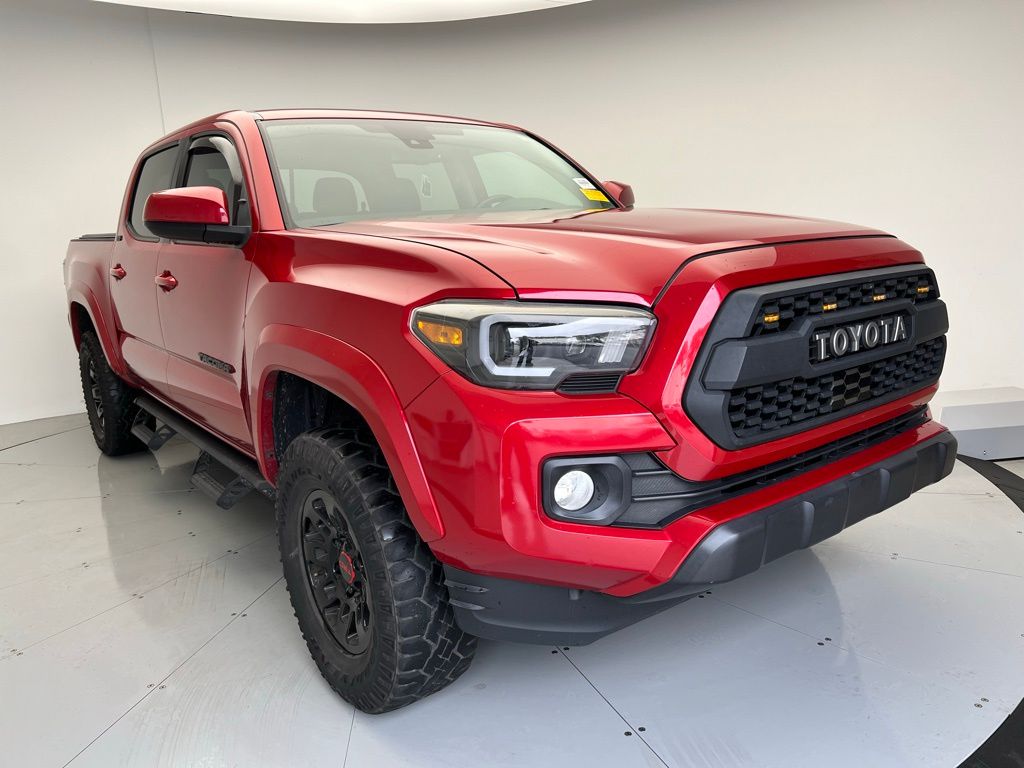 2021 Toyota Tacoma TRD Sport 2