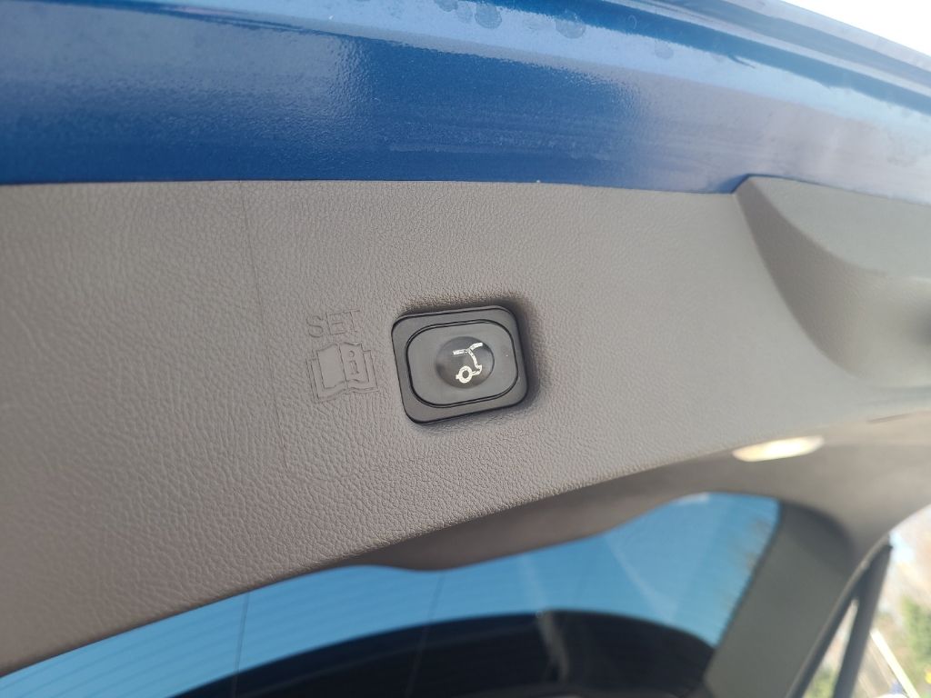 used 2020 Lincoln Nautilus car, priced at $19,990