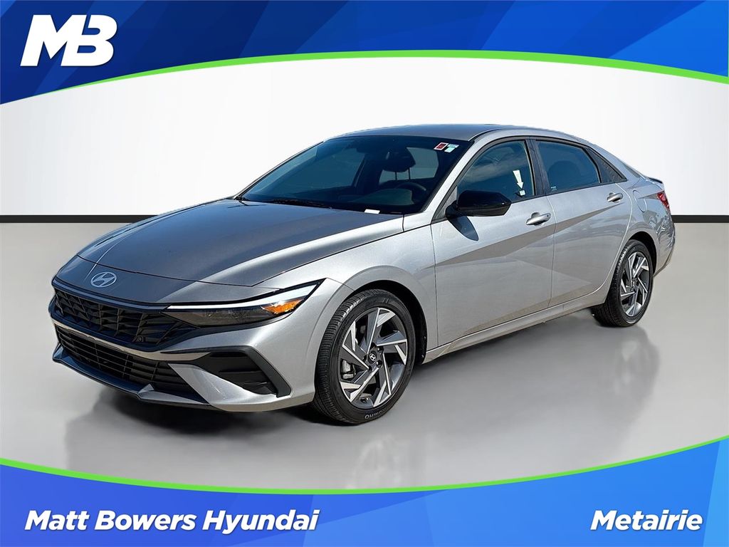 Fluid Metal 2025 Hyundai Elantra SEL Sport FWD Sedan Front-Wheel Drive Continuously Variable Transmission