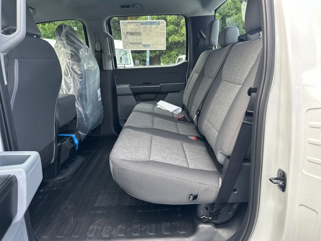 New 2025 Ford F-150 SuperCrew 5.5' Box XL