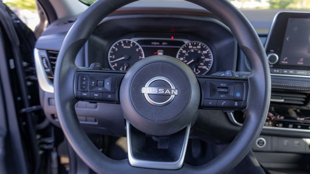 Used 2022 Nissan Rogue SV 4D Sport Utility