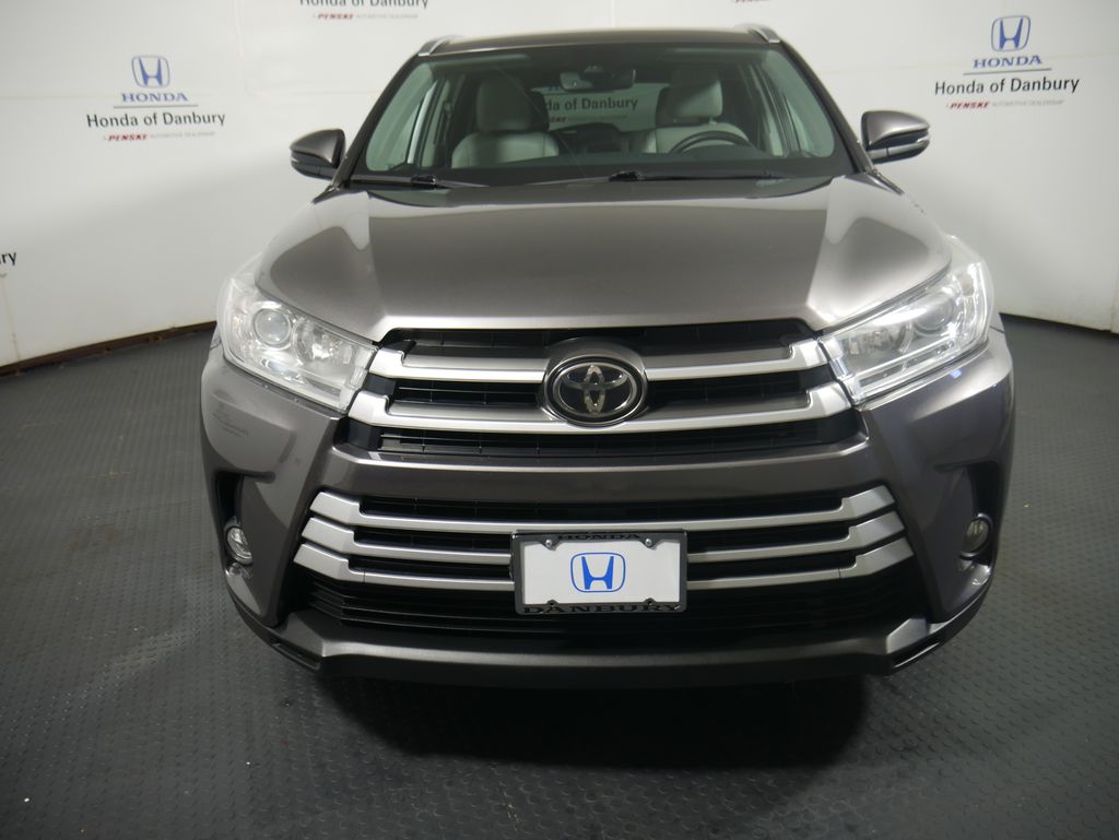 Thumbnail: 2019 Toyota Highlander - 2