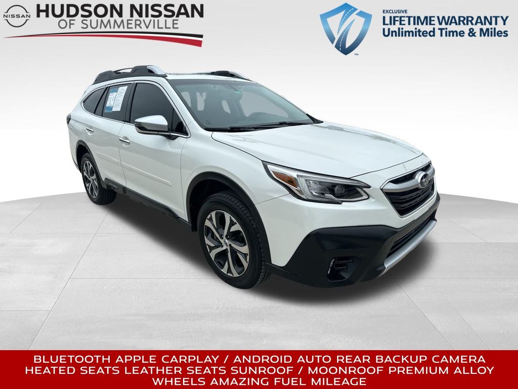 2022 Crystal White Pearl Subaru Outback Touring SUV