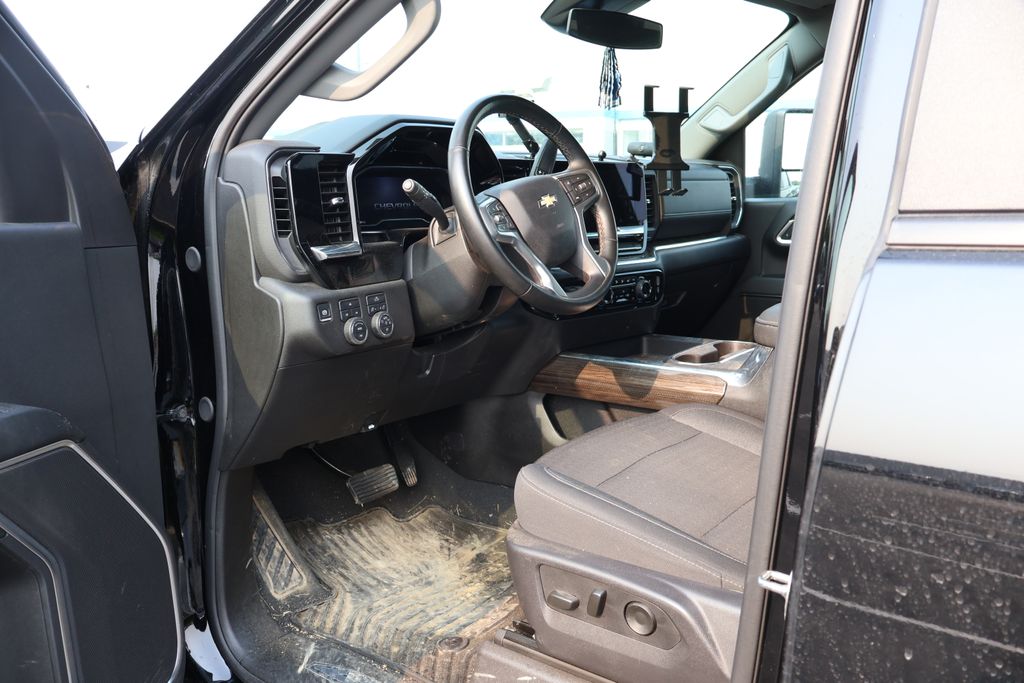 2024 Chevrolet Silverado 2500 LT 13