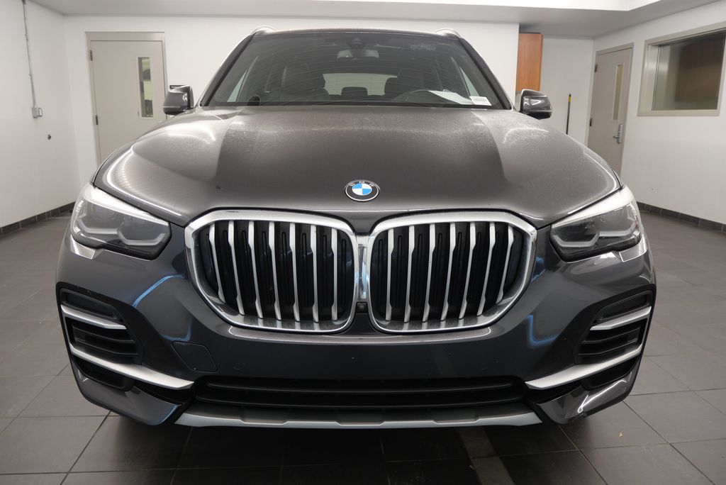 2023 BMW X5 sDrive40i 8