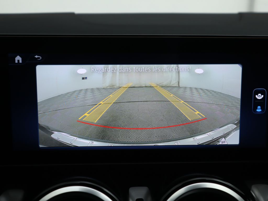 Thumbnail: 2025 Mercedes-Benz GLA - 15