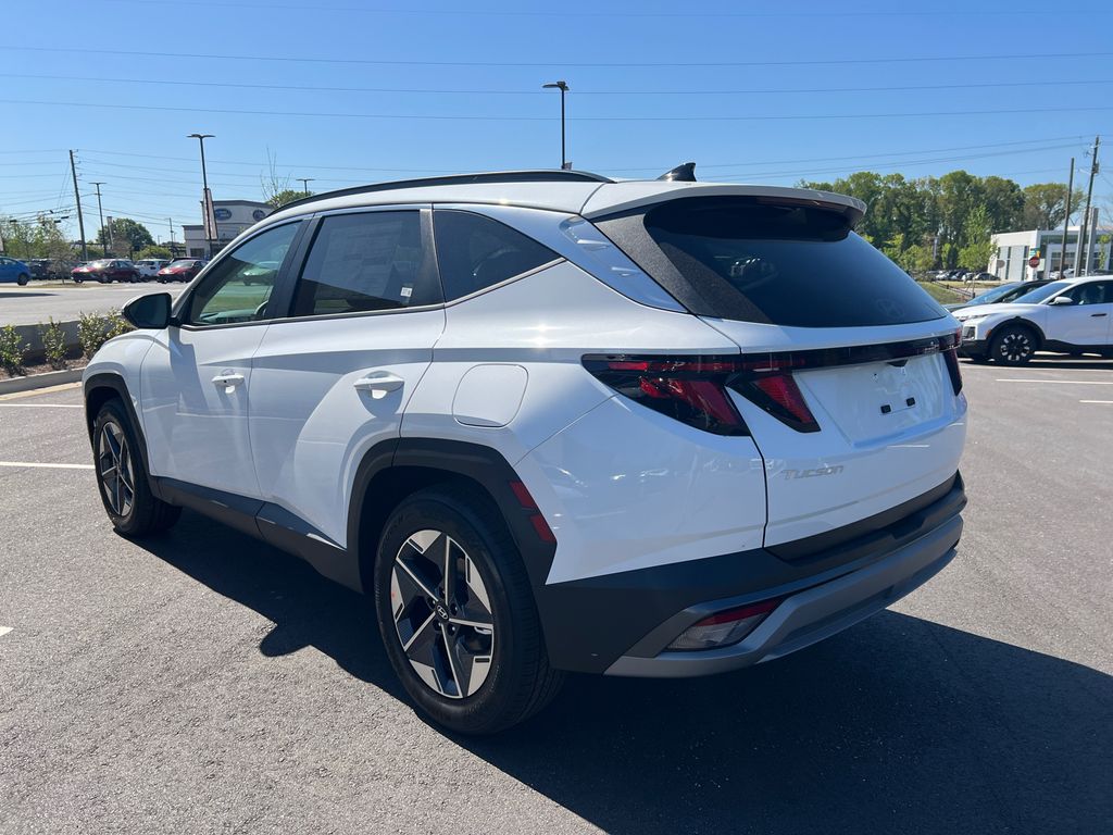 New 2026 White Hyundai SEL image 8