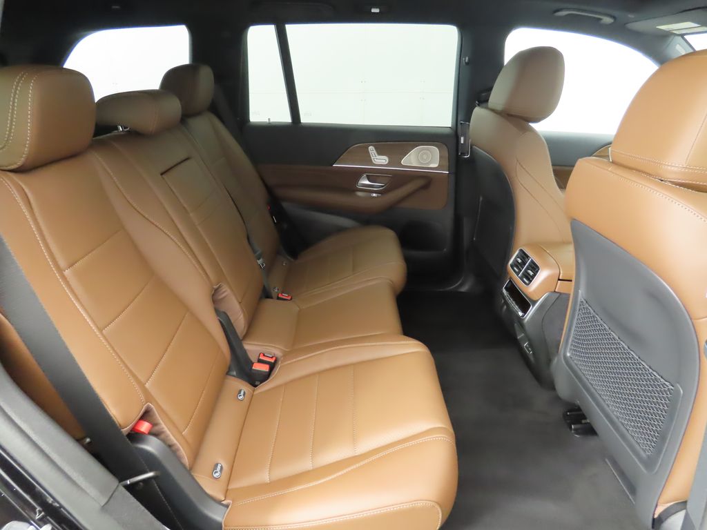 Thumbnail: 2026 Mercedes-Benz GLS - 23