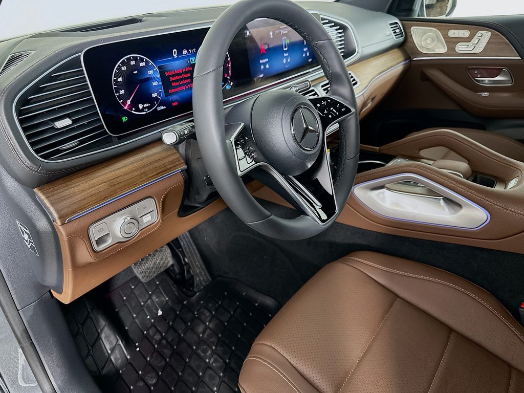 2025 Mercedes-Benz GLE 450 9